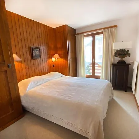 In/out 150 M, 2 , 6 Personnes.