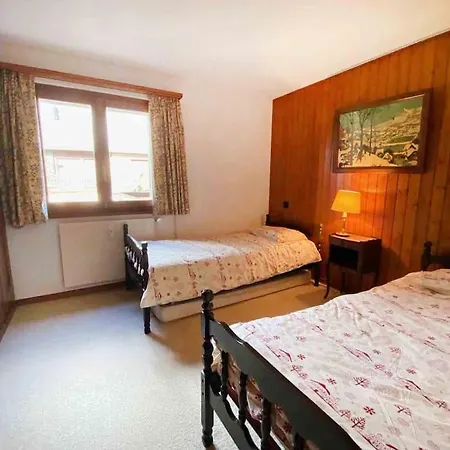 In/out 150 M, 2 , 6 Personnes. アパート