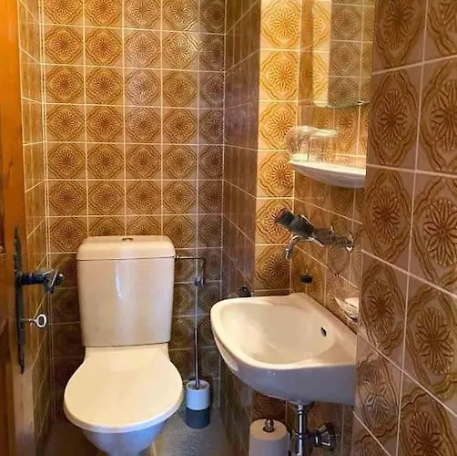 In/out 150 M, 2 , 6 Personnes. Апартаменты Вербье